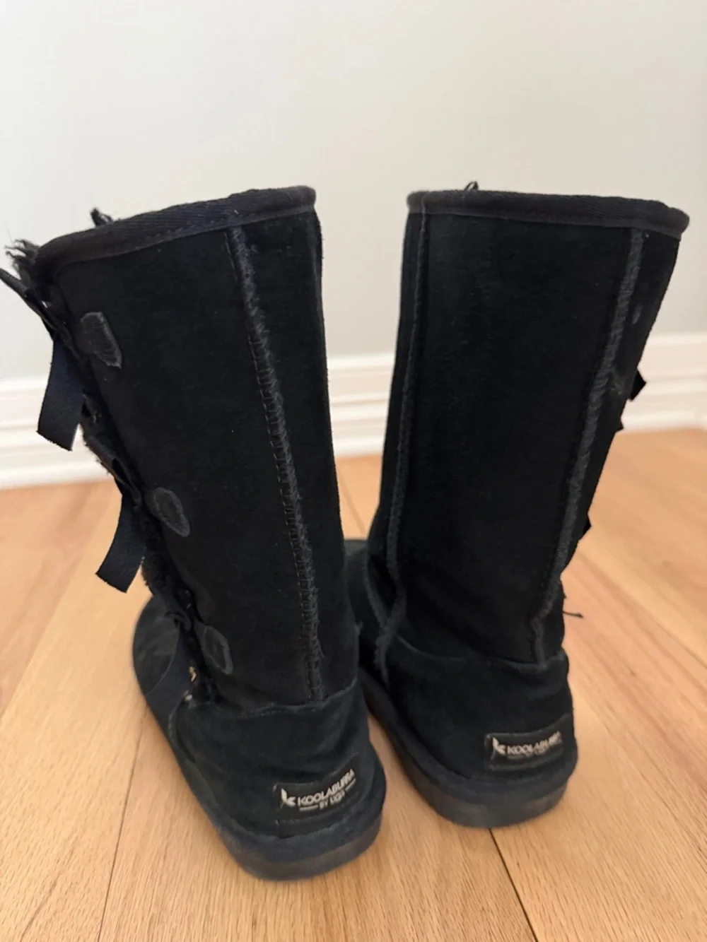 Koolaburra by Ugg Black Suede Tall Heel-Trim Bow Back Boots girls sz 4